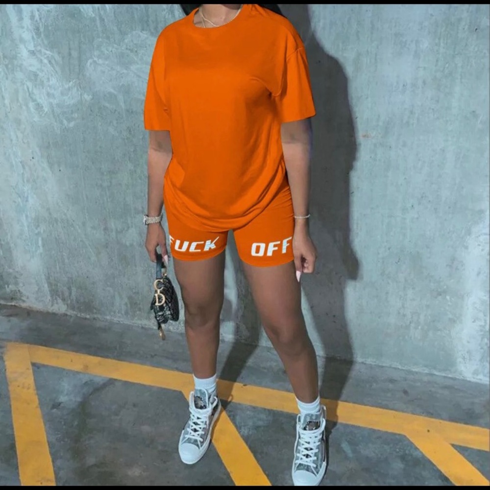 2 piece sets - Picture 2 of 5